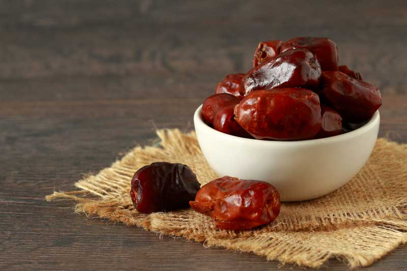WHY YOU SHOULD INCLUDE DATES IN YOUR DIET